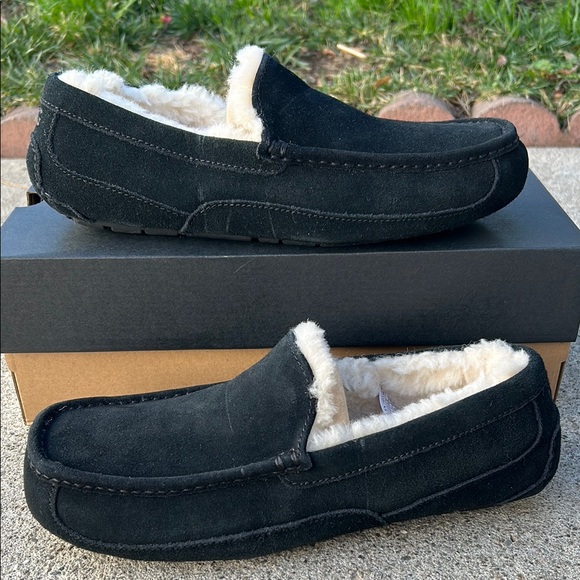 UGG Mens Slippers Ascot Black Size 10 & 11 Nwt - Picture 2 of 10